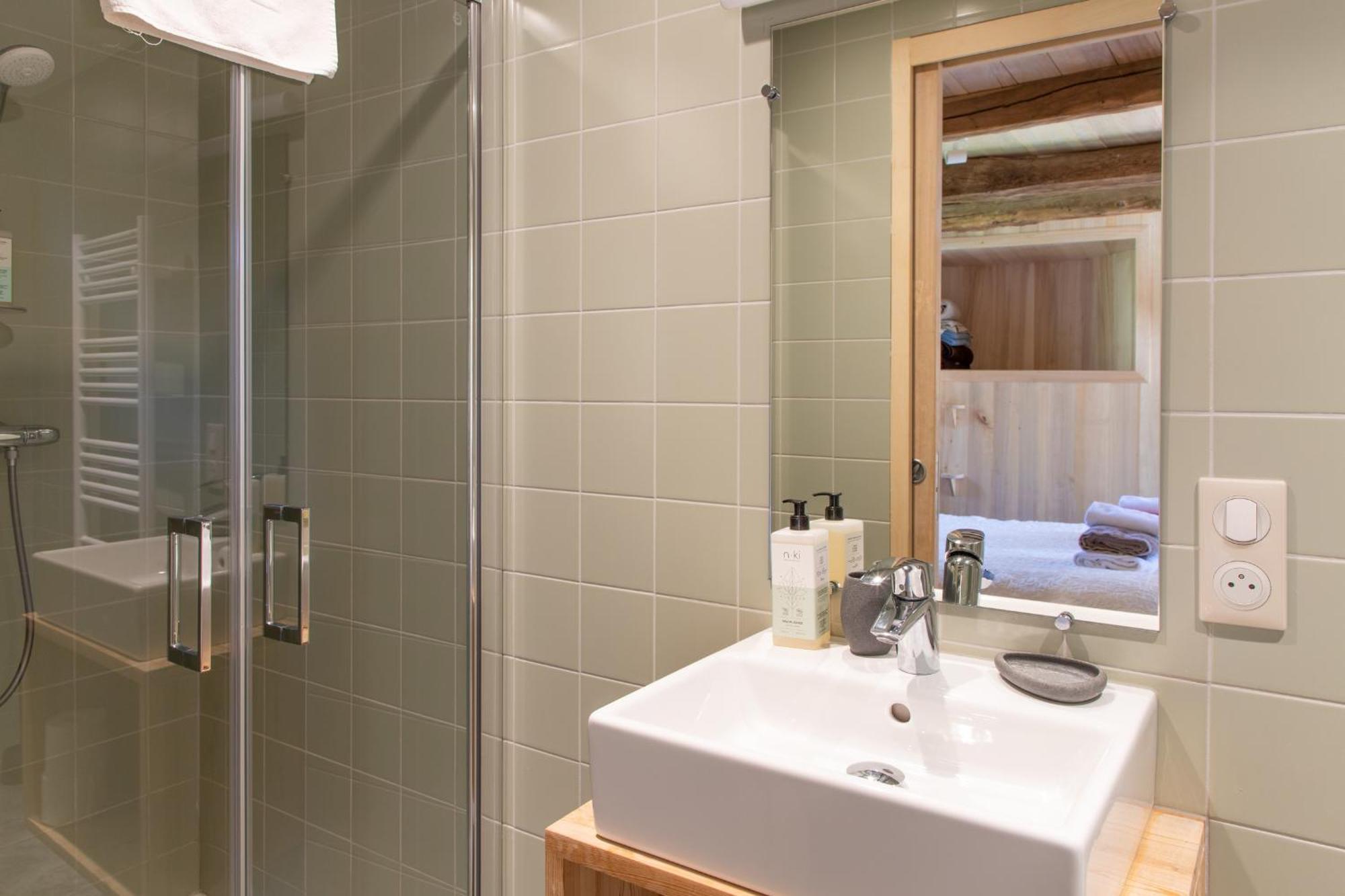 Chambres D'Hotes Avec Piscine La Grange Milou ベナック・エ・カズナック 部屋 写真